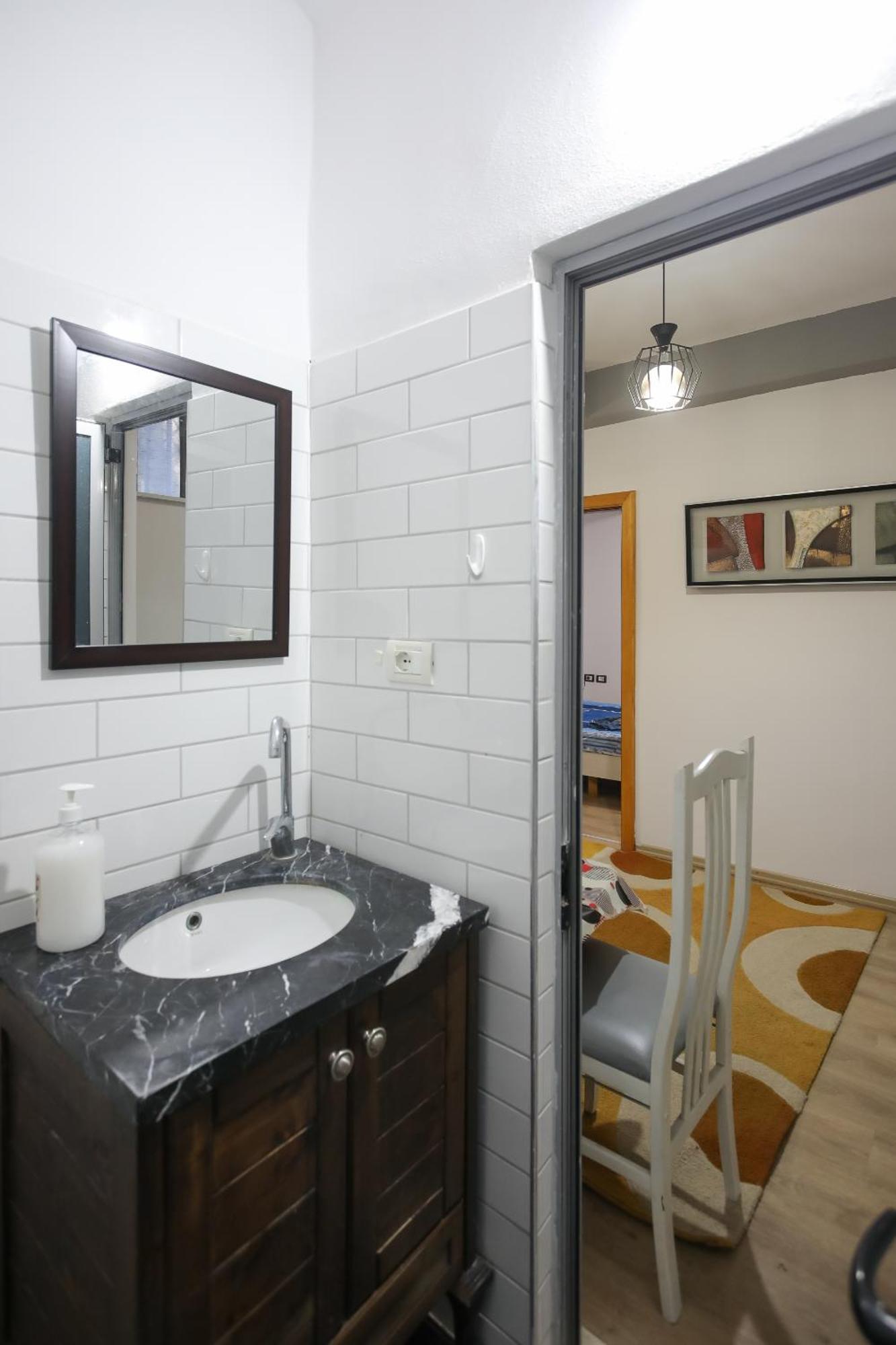 Super Apartment In The Ancient Roman Amphitheater Durres Bagian luar foto