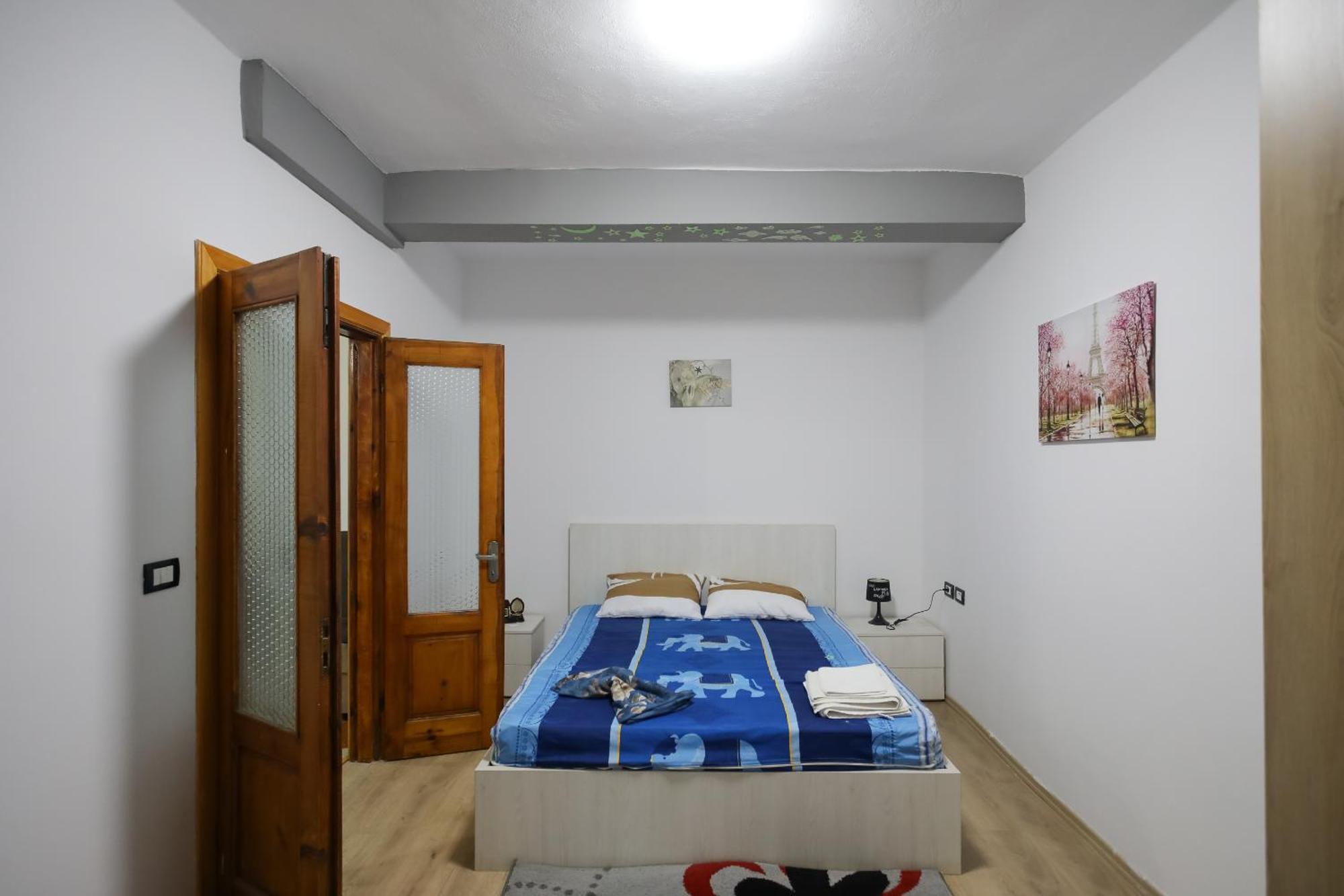Super Apartment In The Ancient Roman Amphitheater Durres Bagian luar foto