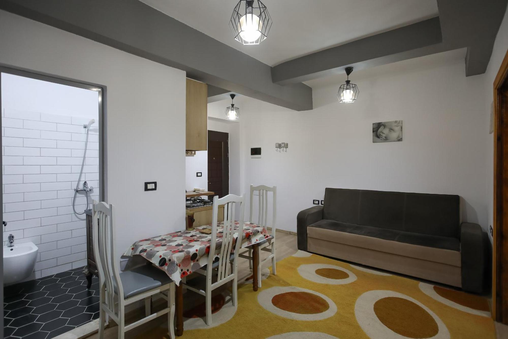 Super Apartment In The Ancient Roman Amphitheater Durres Bagian luar foto